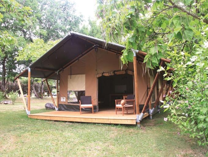 בית הארחה Devillac 	Camping Fontaine Du Roc מראה חיצוני תמונה